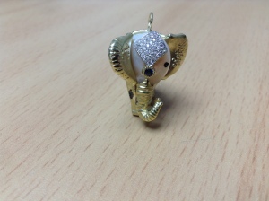 Elephant pearl pendant 18k YG (6)